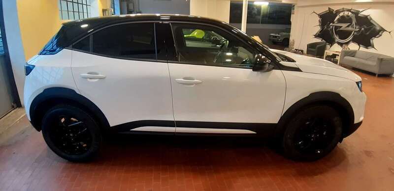Usata Opel Mokka 136 CV (100 kW) 2024 Bianco SUV