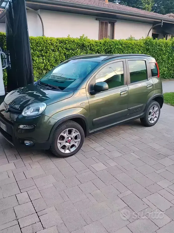 Usata Fiat Panda 4x4 69 CV (50 kW) 2015 Verde Utilitaria