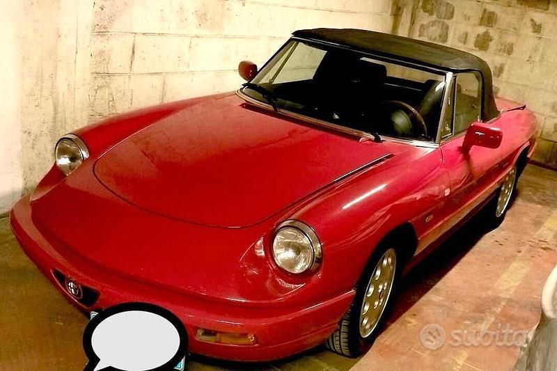 Usata Alfa Romeo Spider 122 CV (89 kW) 1990 Rosso Cabrio