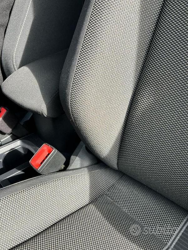 Usata VW T-Roc Advance 150 CV (110 kW) 2018 Bianco SUV