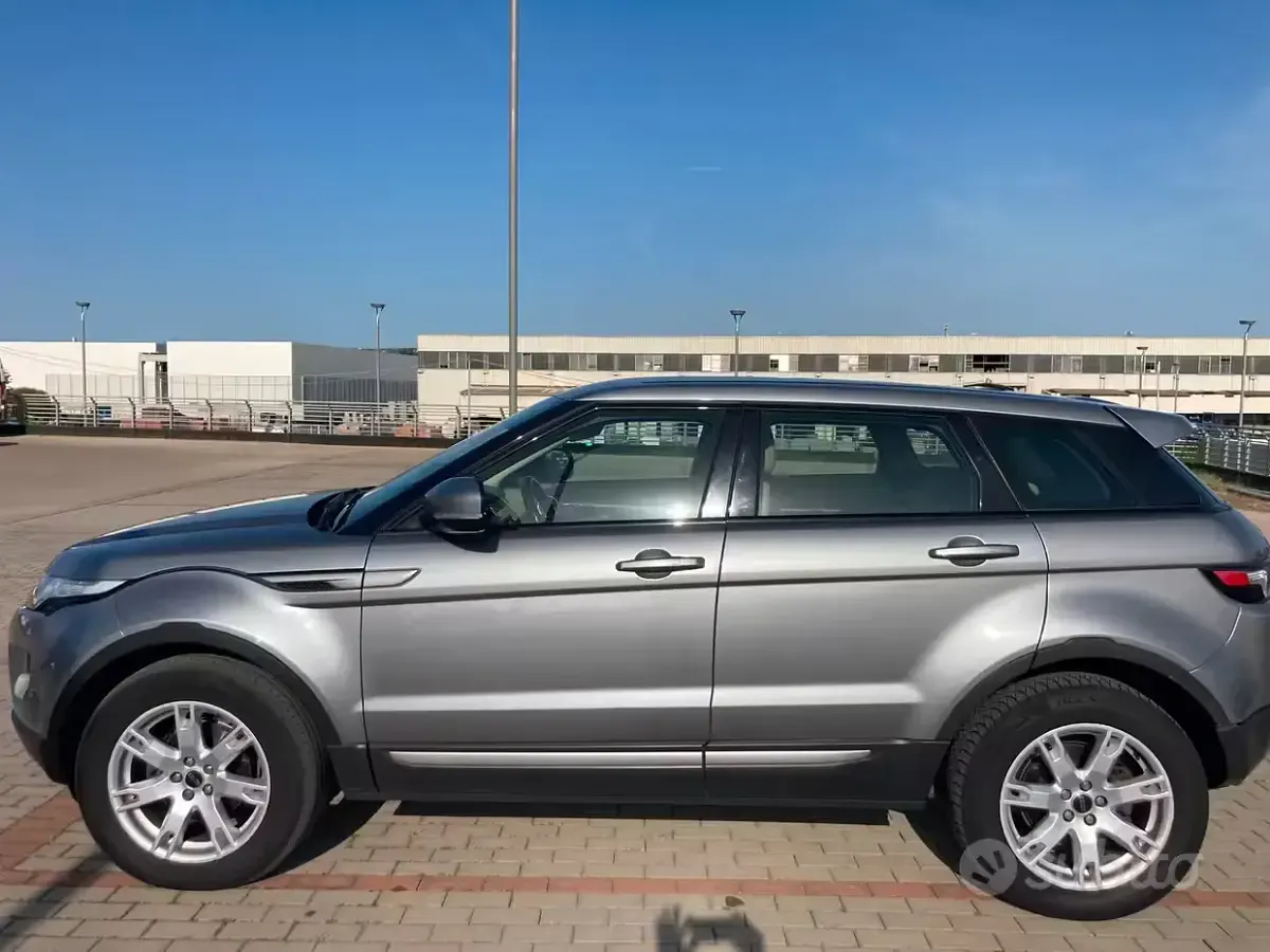 Usata Land Rover Range Rover evoque 190 CV (139 kW) 2012 Grigio SUV