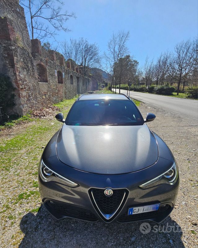 Usata 2022 Alfa Romeo Stelvio SUV | 31.000 € (Buon prezzo) - Immagine 1/4