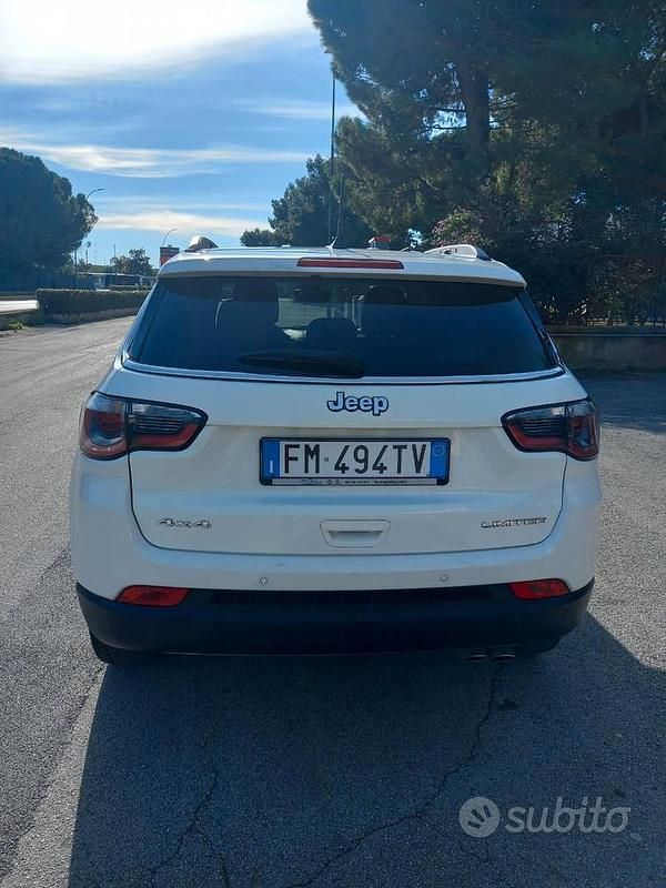 Usata Jeep Compass Limited 140 CV (102 kW) 2018 Bianco SUV