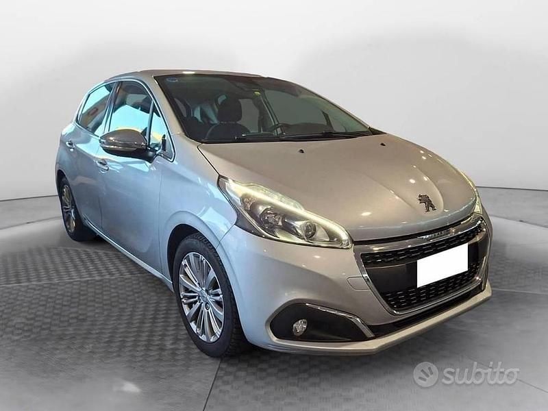 Usata Peugeot 208 Allure 110 CV (80 kW) 2018 Grigio Utilitaria