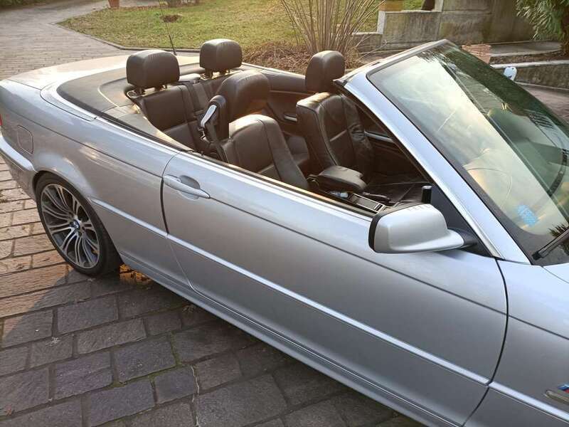 Usato 2002 BMW 325 Cabriolet 2.5 Benzin 192 CV (10.500 €)
