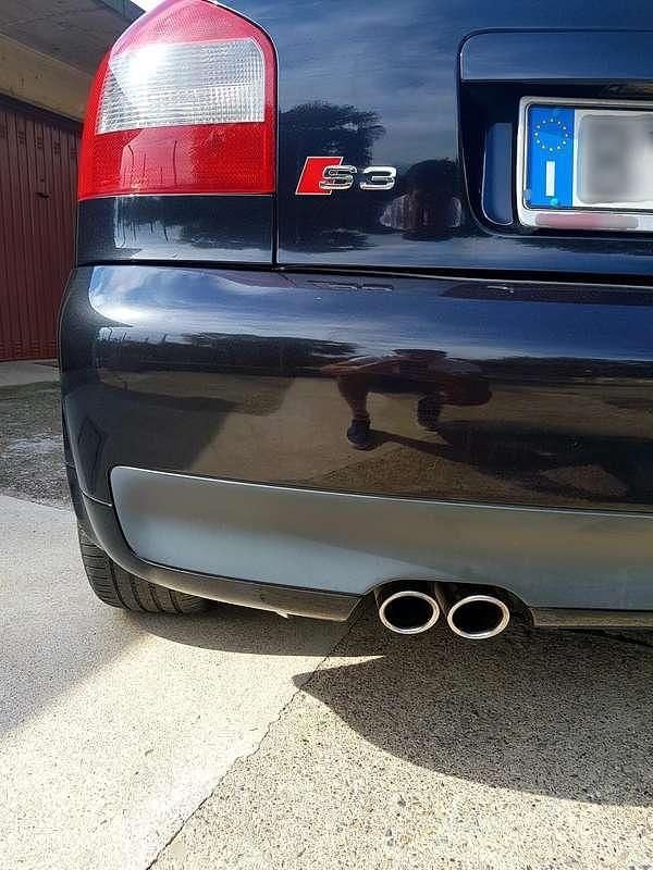 Nero Usata 2002 Audi S3 Tre volumi | 13.500 € (Buon prezzo) - Immagine 1/4