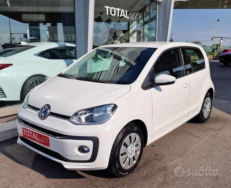 Usata VW up! move up! 75 CV (55 kW) 2017 Bianco pastello Utilitaria