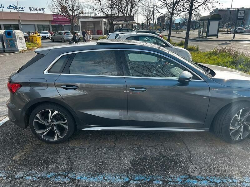 Usata Audi A3 S-Line 150 CV (110 kW) 2022 Grigio Berlina