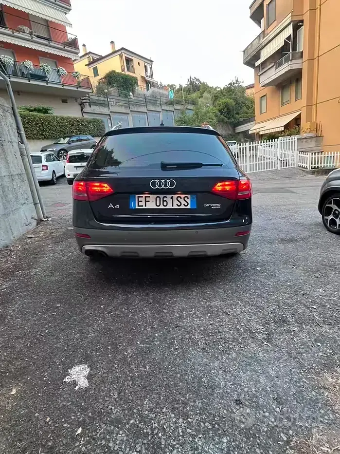Usata Audi A4 Allroad 143 CV (105 kW) 2011 Nero Station wagon