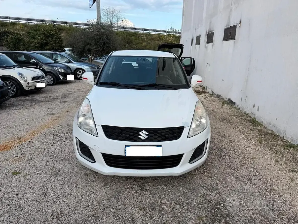 Usata Suzuki Swift 75 CV (55 kW) 2014 Bianco Utilitaria