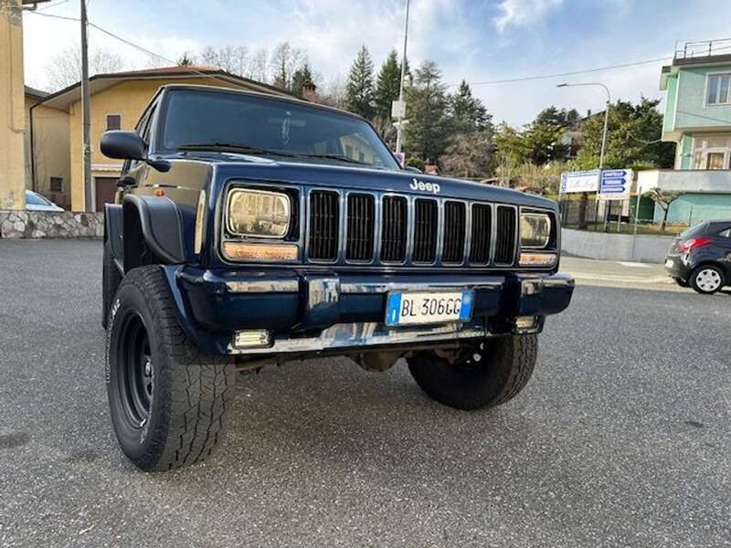 Usato 2000 Jeep Cherokee 2.5 Diesel 116 CV (9.000 €)