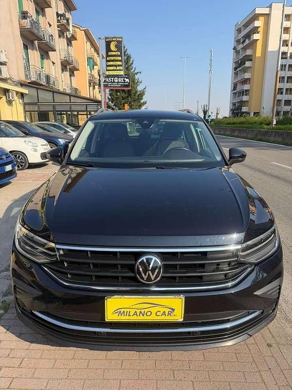 Usata VW Tiguan Business 150 CV (110 kW) 2022 Grigio SUV