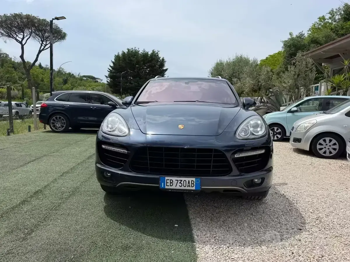 Usata Porsche Cayenne Turbo 500 CV (367 kW) 2011 Blu SUV