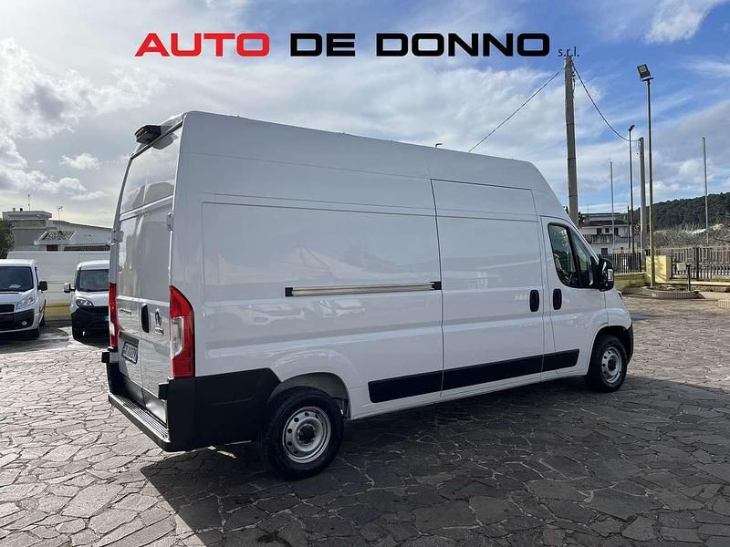 Usata Fiat Ducato 140 CV (102 kW) 2022 Other Furgone