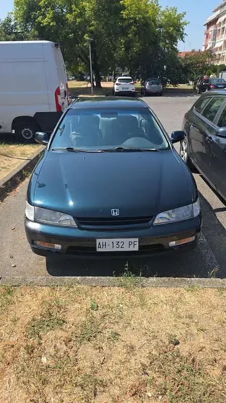 Usata Honda Accord 133 CV (97 kW) 1996 Coupé