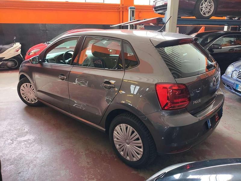 Usata VW Polo Comfortline 75 CV (55 kW) 2016 Grigio Berlina