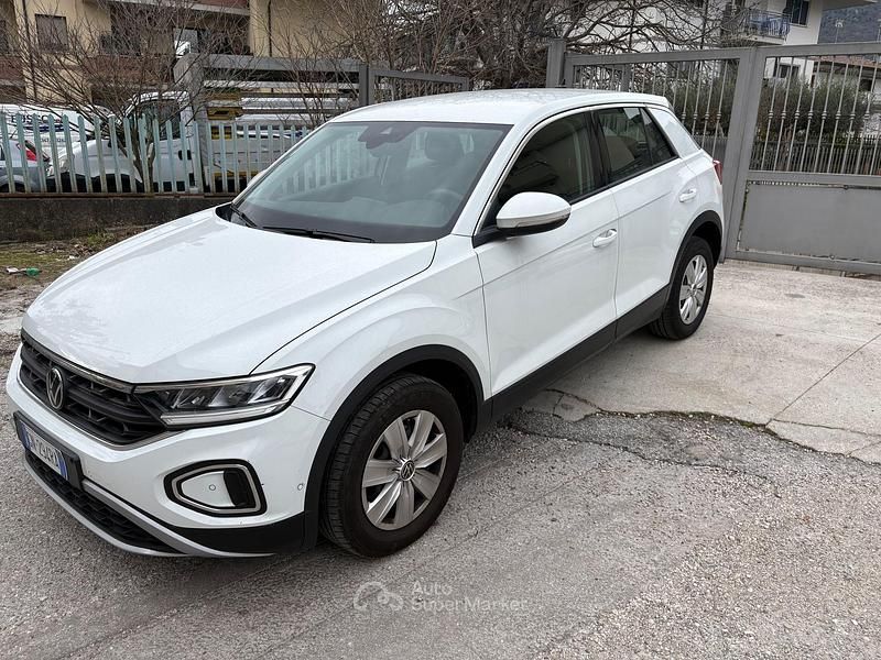 Usata VW T-Roc Life 110 CV (80 kW) 2023 SUV