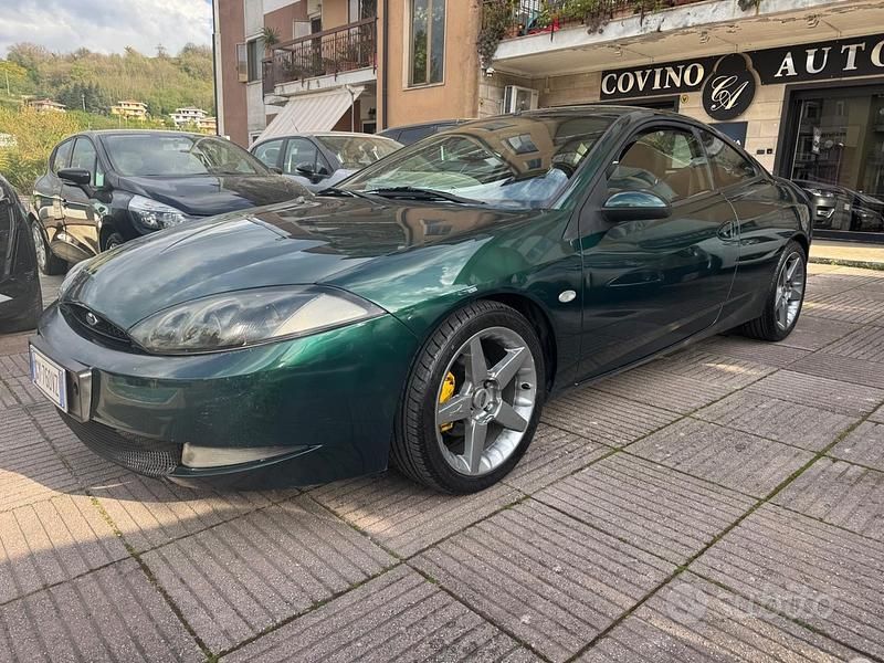 Begagnad Ford Cougar 170 HK (125 kW) 2000 Grön Sportkupé