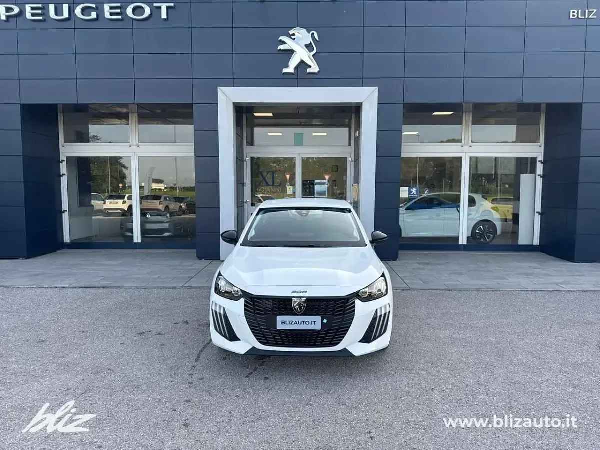 Nuova Peugeot 208 Style 110 CV (80 kW) 2026 Bianco okenite Utilitaria
