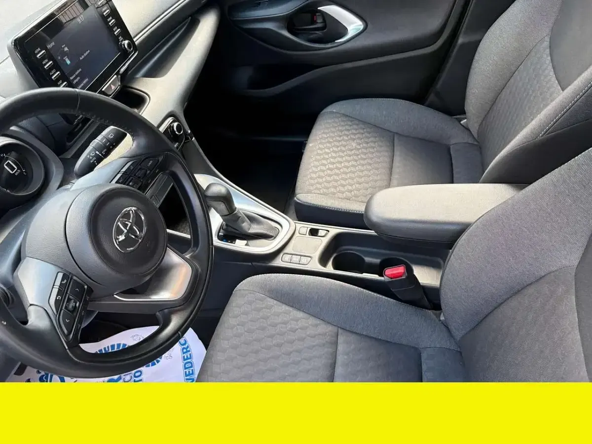 Usata Toyota Yaris 92 CV (67 kW) 2022 Other Utilitaria