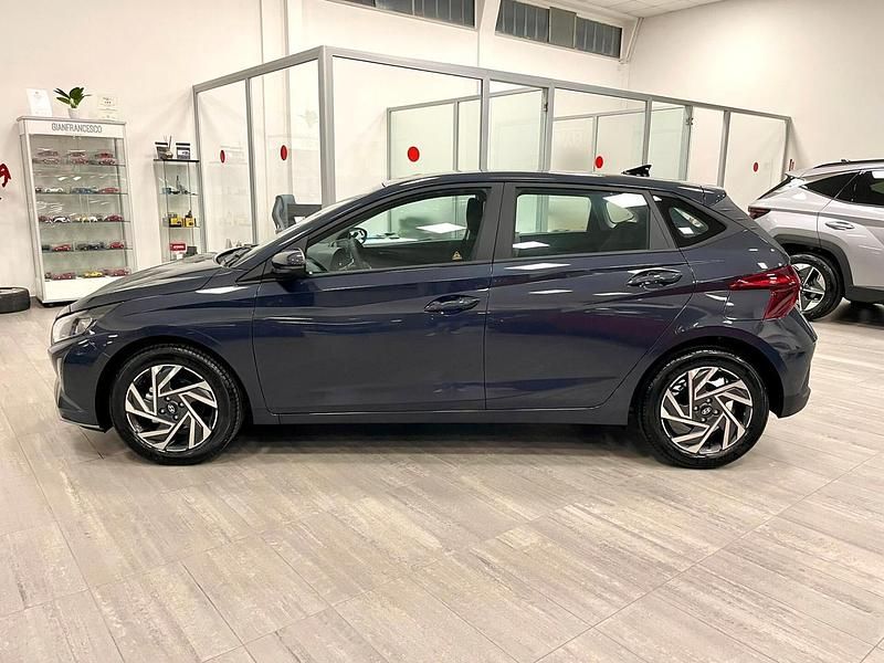 Nuova Hyundai i20 78 CV (57 kW) 2025 Grigio Berlina