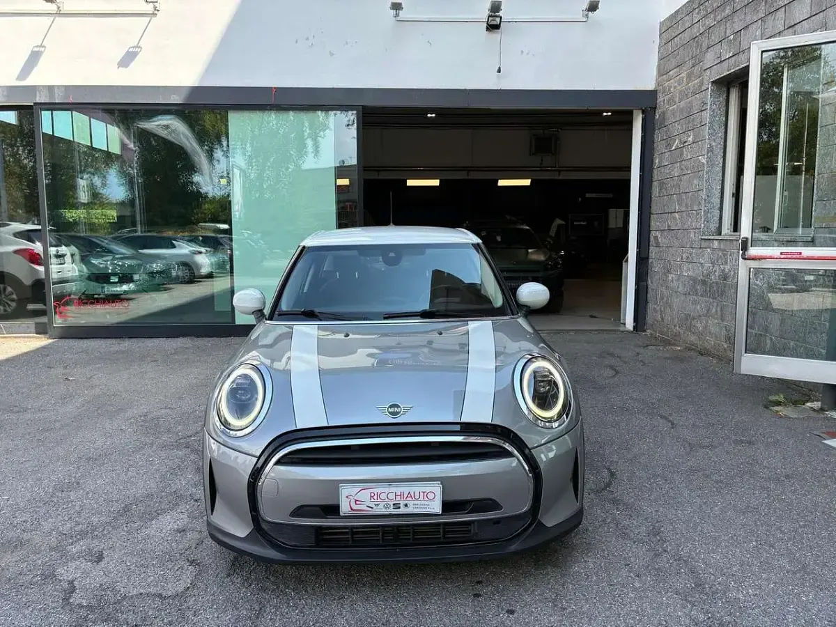 Usata Mini Cooper Essential 136 CV (100 kW) 2023 Grigio Utilitaria