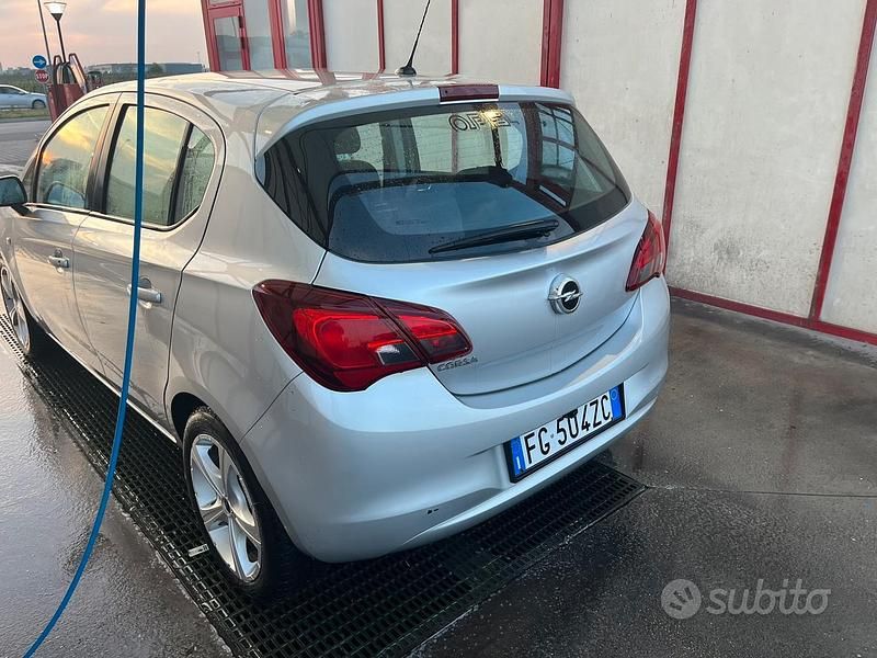 Usata Opel Corsa 90 CV (66 kW) 2017 Grigio Utilitaria