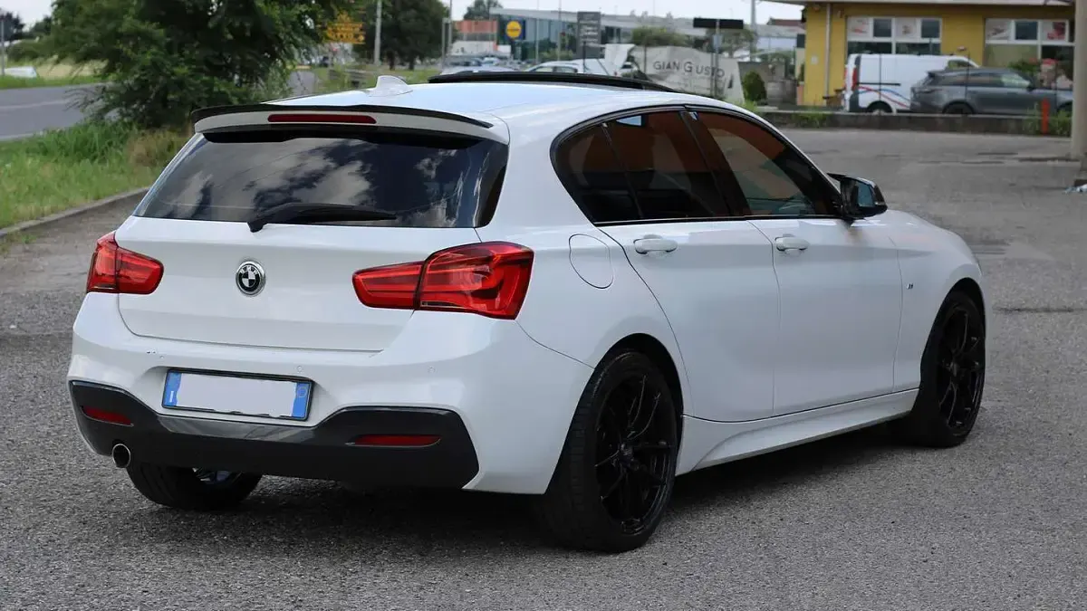 Usata BMW 116 M Sport 116 CV (85 kW) 2016 Bianco Utilitaria