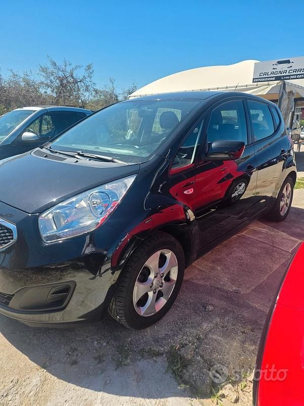 Usata Kia Venga 128 CV (94 kW) 2012 Nero Utilitaria