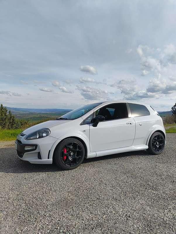 Usata Abarth Punto Evo 179 CV (131 kW) 2013 Grigio Utilitaria