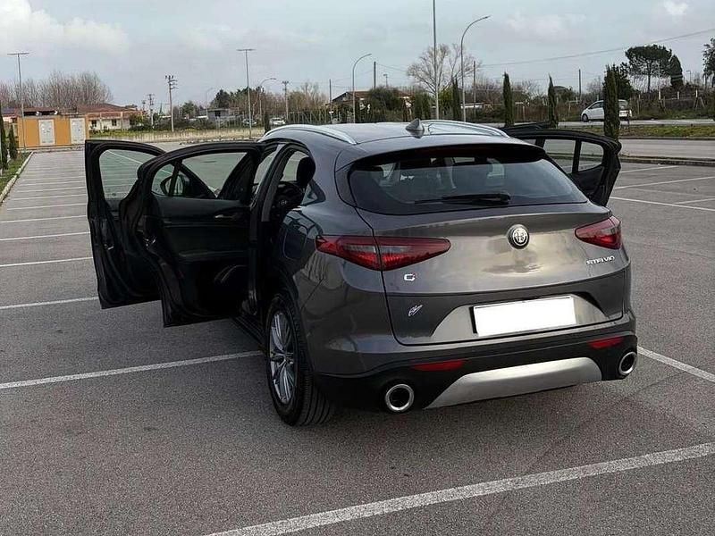 Usata Alfa Romeo Stelvio Business 190 CV (139 kW) 2021 Grigio SUV