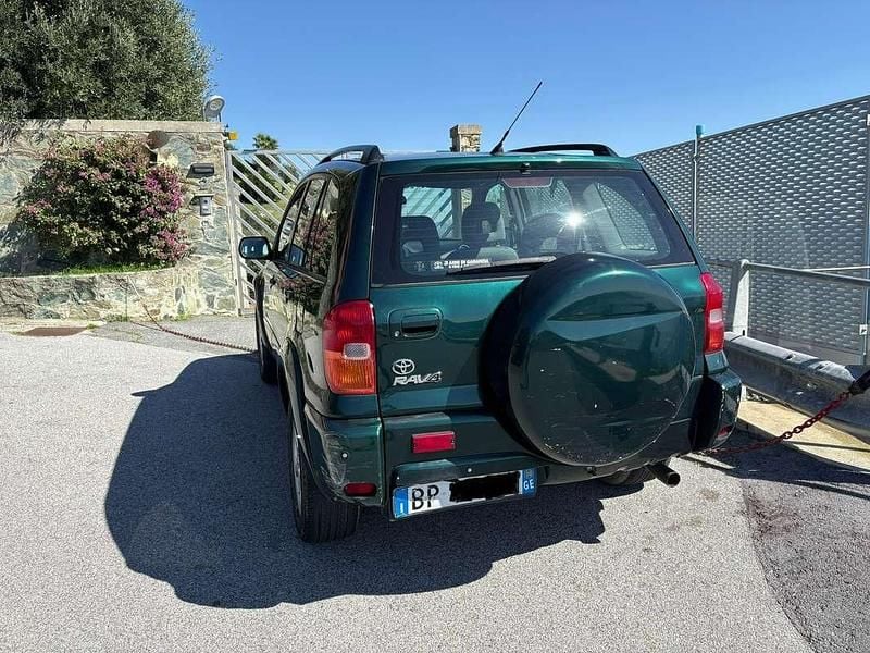 Usata Toyota RAV4 Sol 150 CV (110 kW) 2000 Verde SUV