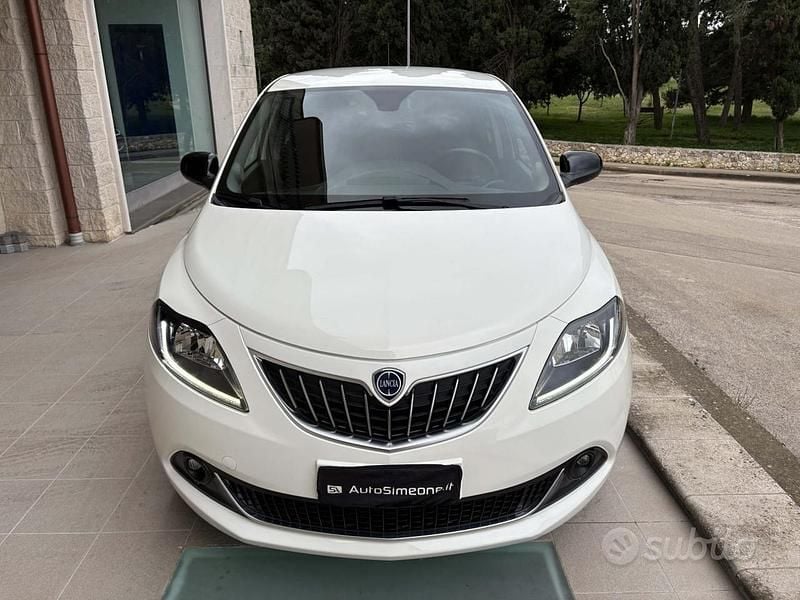 Usata Lancia Ypsilon S 69 CV (50 kW) 2023 Bianco Utilitaria