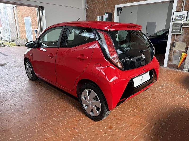 Usata Toyota Aygo X-play 69 CV (50 kW) 2017 Other Utilitaria