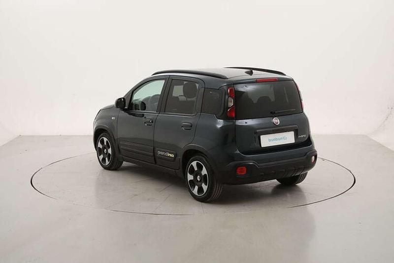 Usata Fiat Panda Cross Cross 71 CV (52 kW) 2025 Verde scuro Utilitaria
