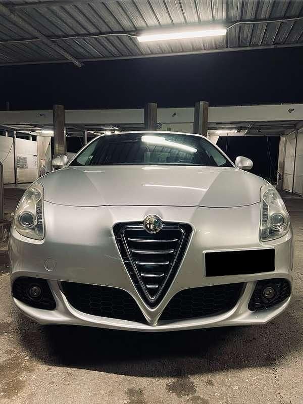 Usata Alfa Romeo Giulietta Progression 140 CV (102 kW) 2011 Utilitaria