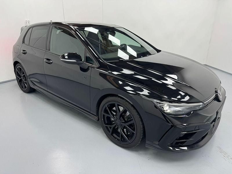 Usata VW Golf VIII Black Edition 333 CV (244 kW) 2025 Nero Utilitaria