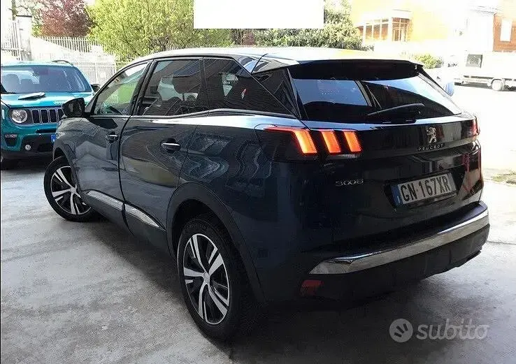Usata Peugeot 3008 Allure 131 CV (96 kW) 2023 Bluazzurro SUV