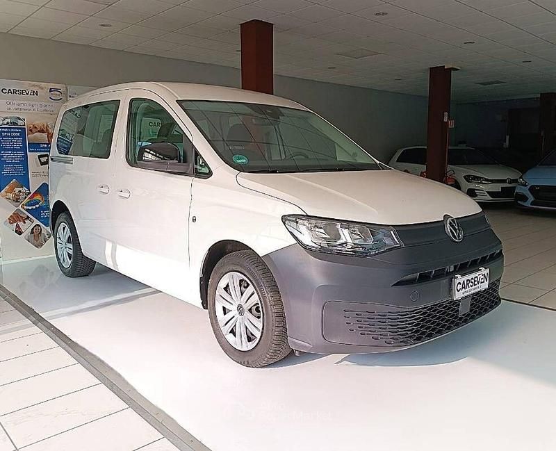 Usata VW Caddy 102 CV (75 kW) 2021 Bianco Monovolume
