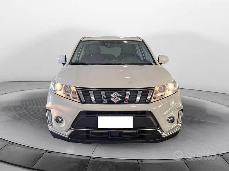 Usata Suzuki Vitara 112 CV (82 kW) 2019 Bianco SUV