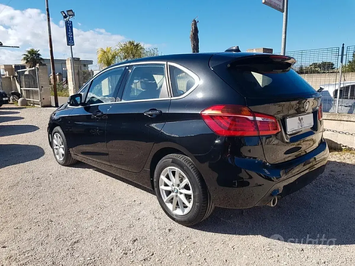 Usata BMW 216 Active Tourer Efficient Dynamics 116 CV (85 kW) 2018 Nero Monovolume