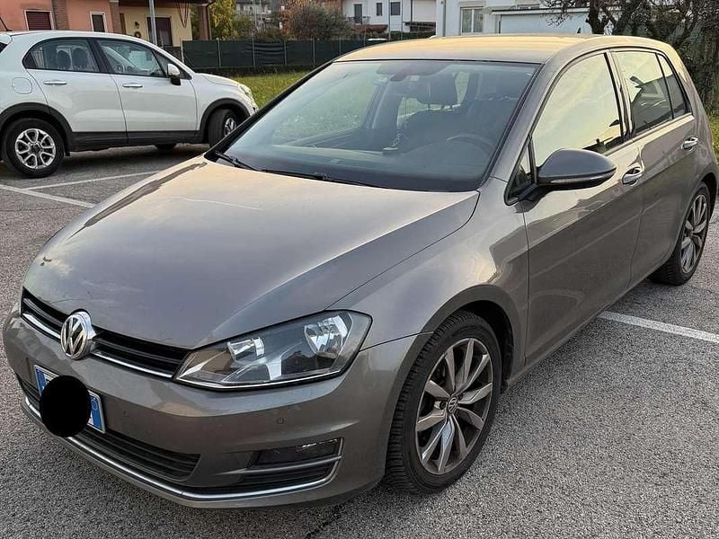 Usata VW Golf VII Highline 110 CV (80 kW) 2017 Grigio Berlina