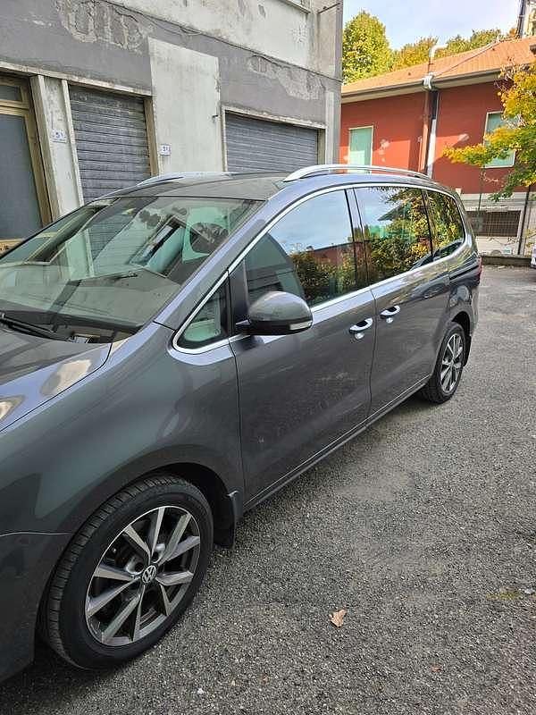Usata VW Sharan Highline 150 CV (110 kW) 2016 Grigio Monovolume