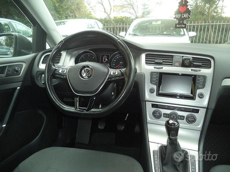 Usata VW Golf VII Comfortline 110 CV (80 kW) 2014 Grigio Berlina