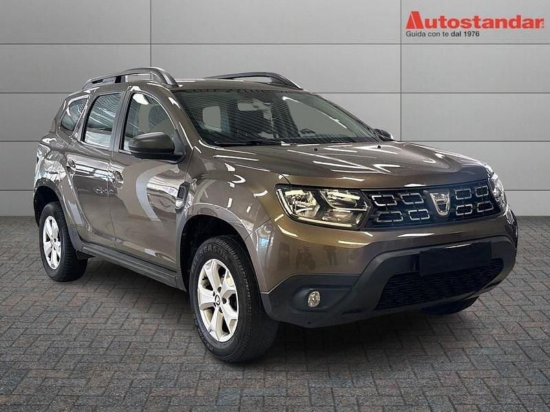 Usata Dacia Duster Comfort 114 CV (83 kW) 2018 Oro SUV