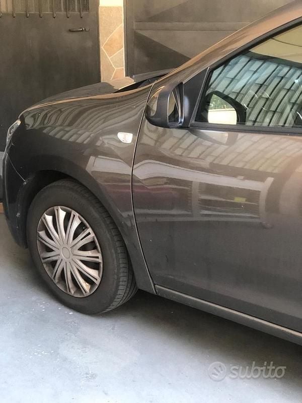 Usata Dacia Sandero 2020 Marrone Berlina