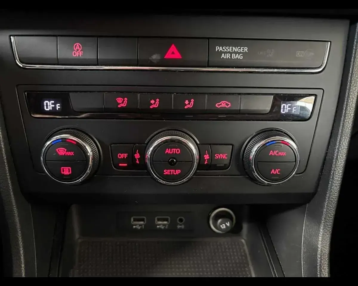 Usata Seat Ateca Business 116 CV (85 kW) 2019 Blu/azzurro SUV