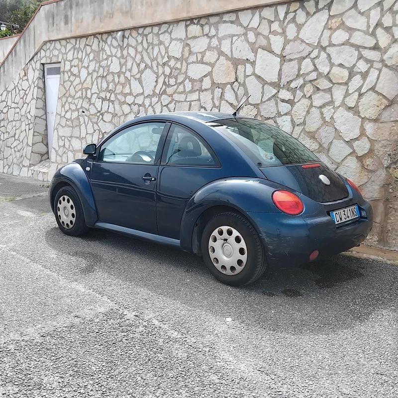 Usata VW New Beetle 90 CV (66 kW) 2000 Utilitaria