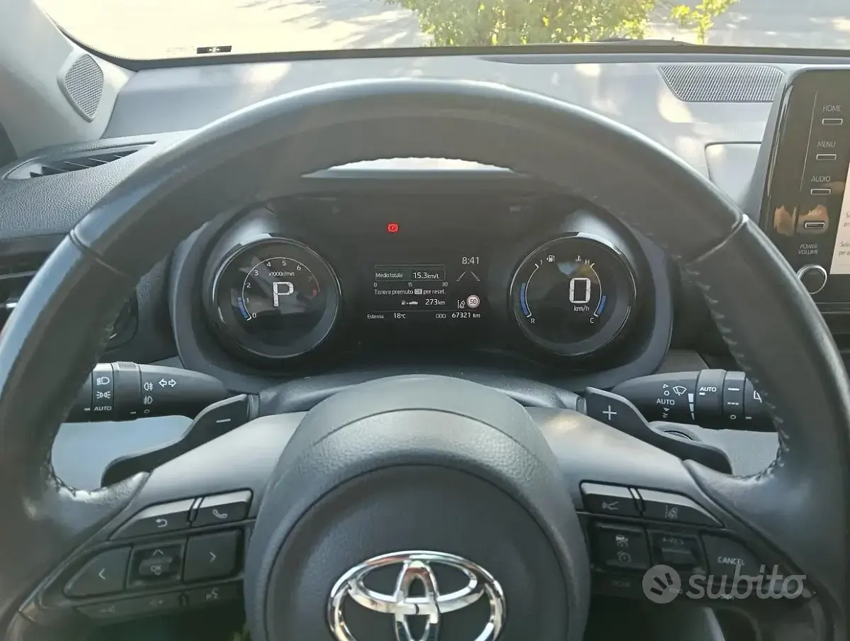 Usata Toyota Yaris Sport 92 CV (67 kW) 2022 Nero Utilitaria