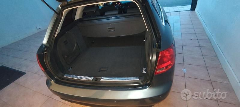 Usata Audi A4 140 CV (102 kW) 2006 Grigio Station wagon
